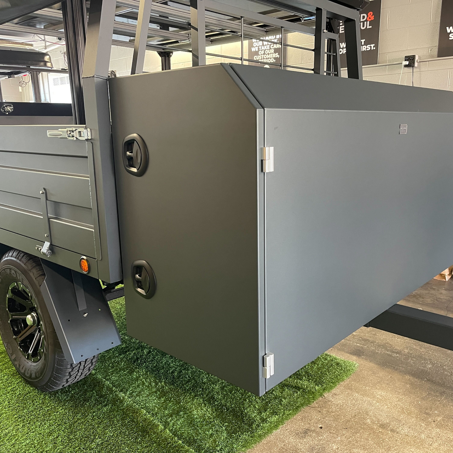 Mid-Size Tongue Box Camp Kitchen (Left Side)