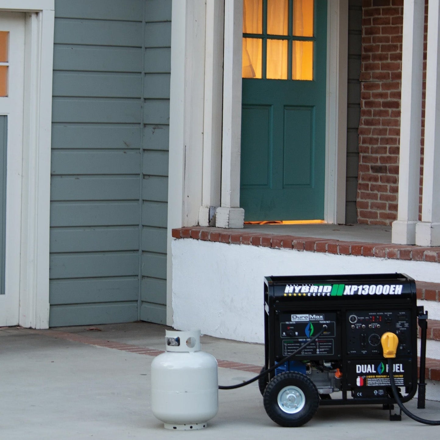DuroMax XP13000EH Dual Fuel 10500W/13000W Portable Generator