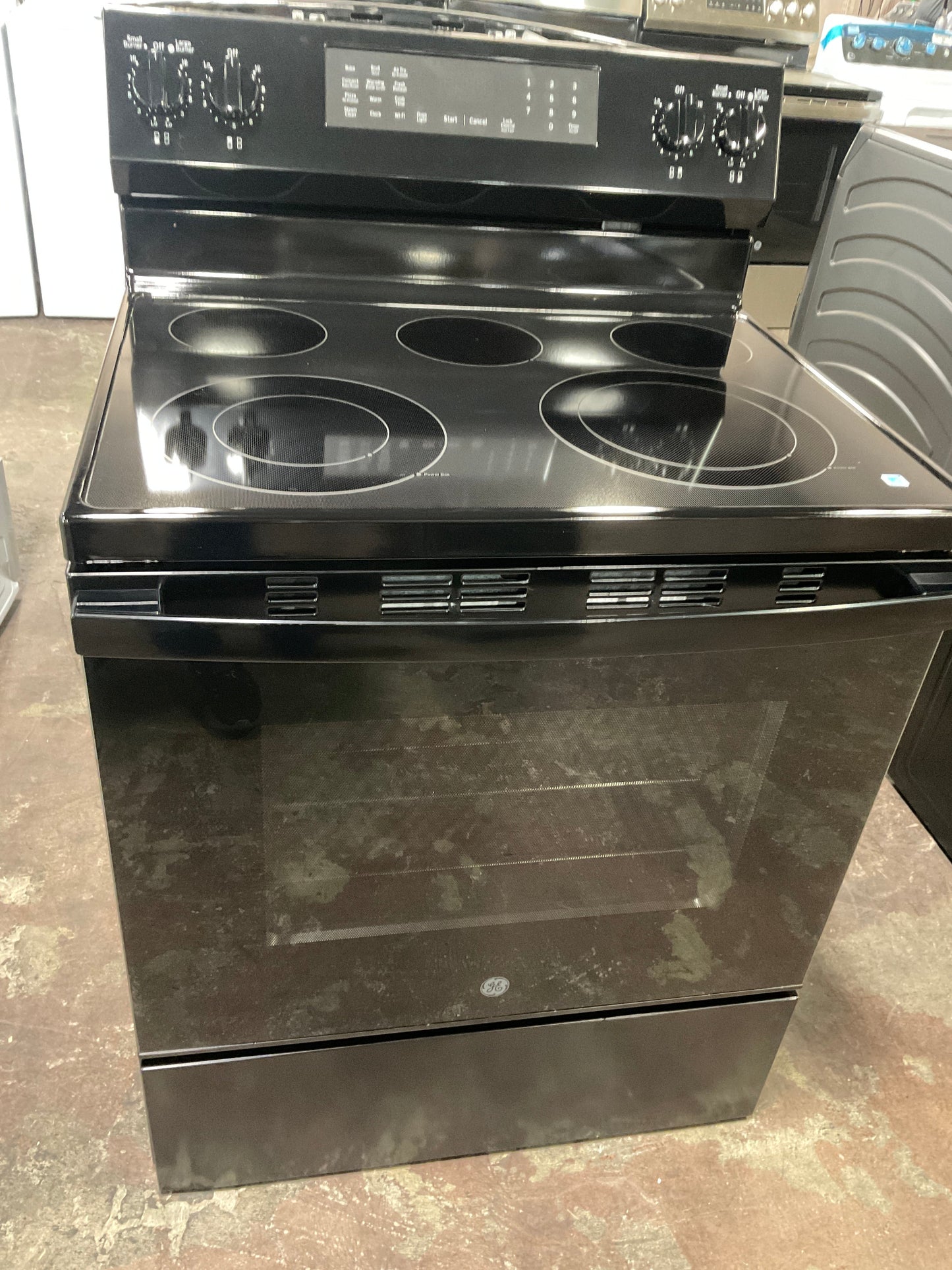 GE® ENERGY STAR® 30" Free-Standing Electric Convection Range with No Preheat Air Fry and EasyWash™ Oven Tray