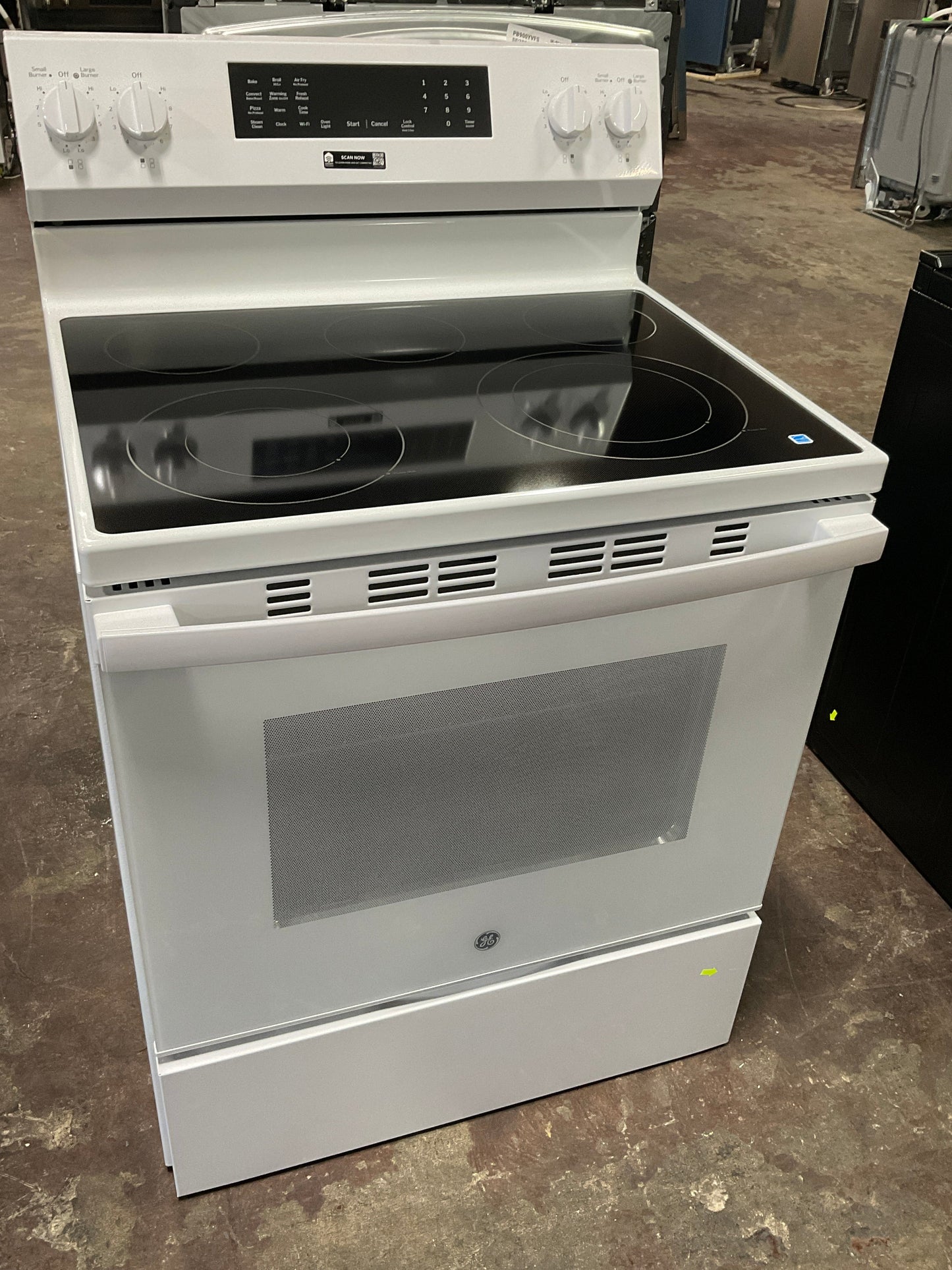 GE® ENERGY STAR® 30" Free-Standing Electric Convection Range with No Preheat Air Fry and EasyWash™ Oven Tray