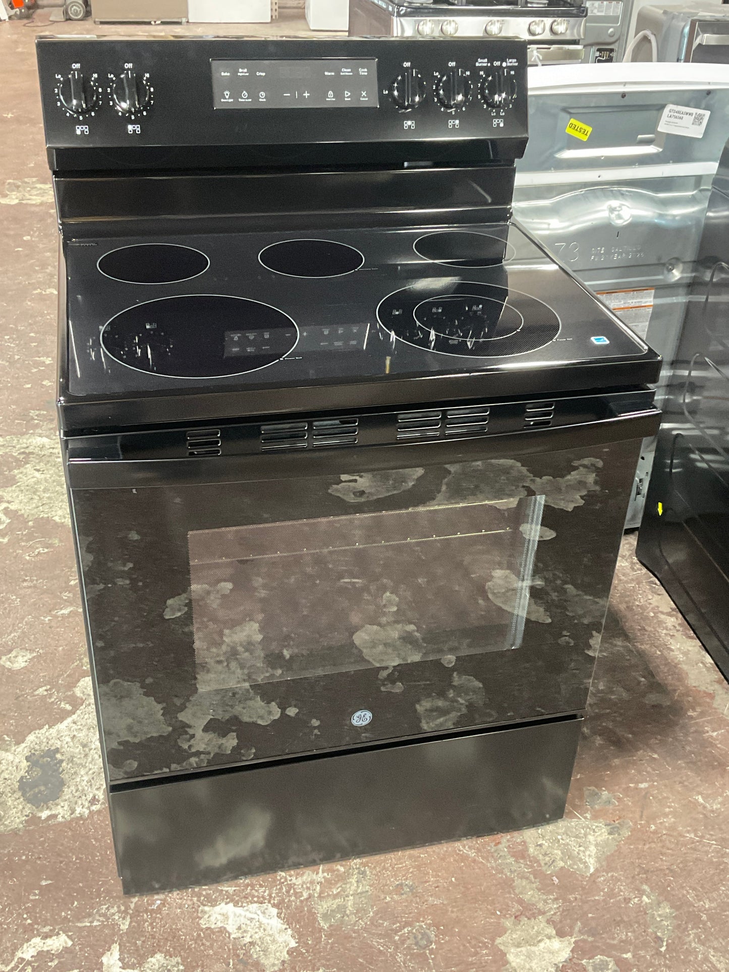 GE® ENERGY STAR® 30" Free-Standing Electric Range with Crisp Mode