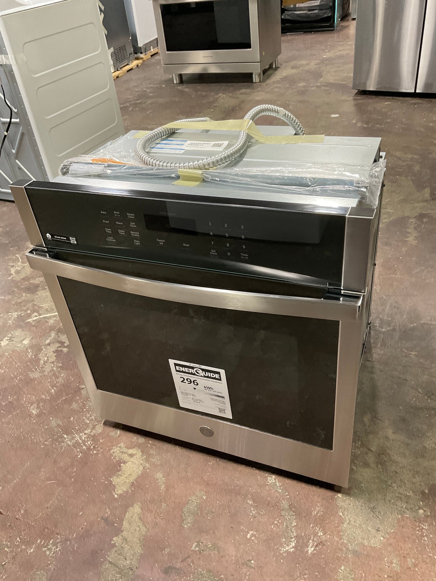 GE® 27" Smart Built-In Single Wall Oven