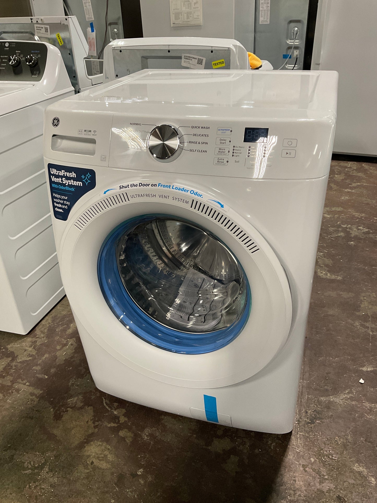 GE GE® ENERGY STAR® 4.6 cu. ft. Capacity Smart Front Load Washer with UltraFresh Vent System with OdorBlock™