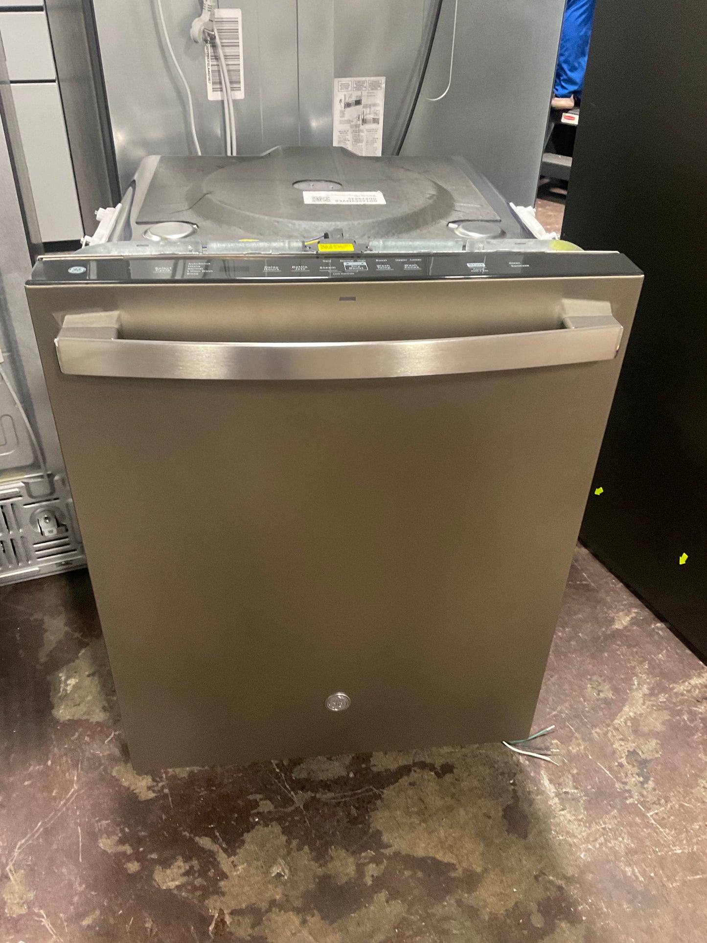 GE GE® ENERGY STAR® Fingerprint Resistant Top Control with Stainless Steel Interior Dishwasher with Sanitize Cycle