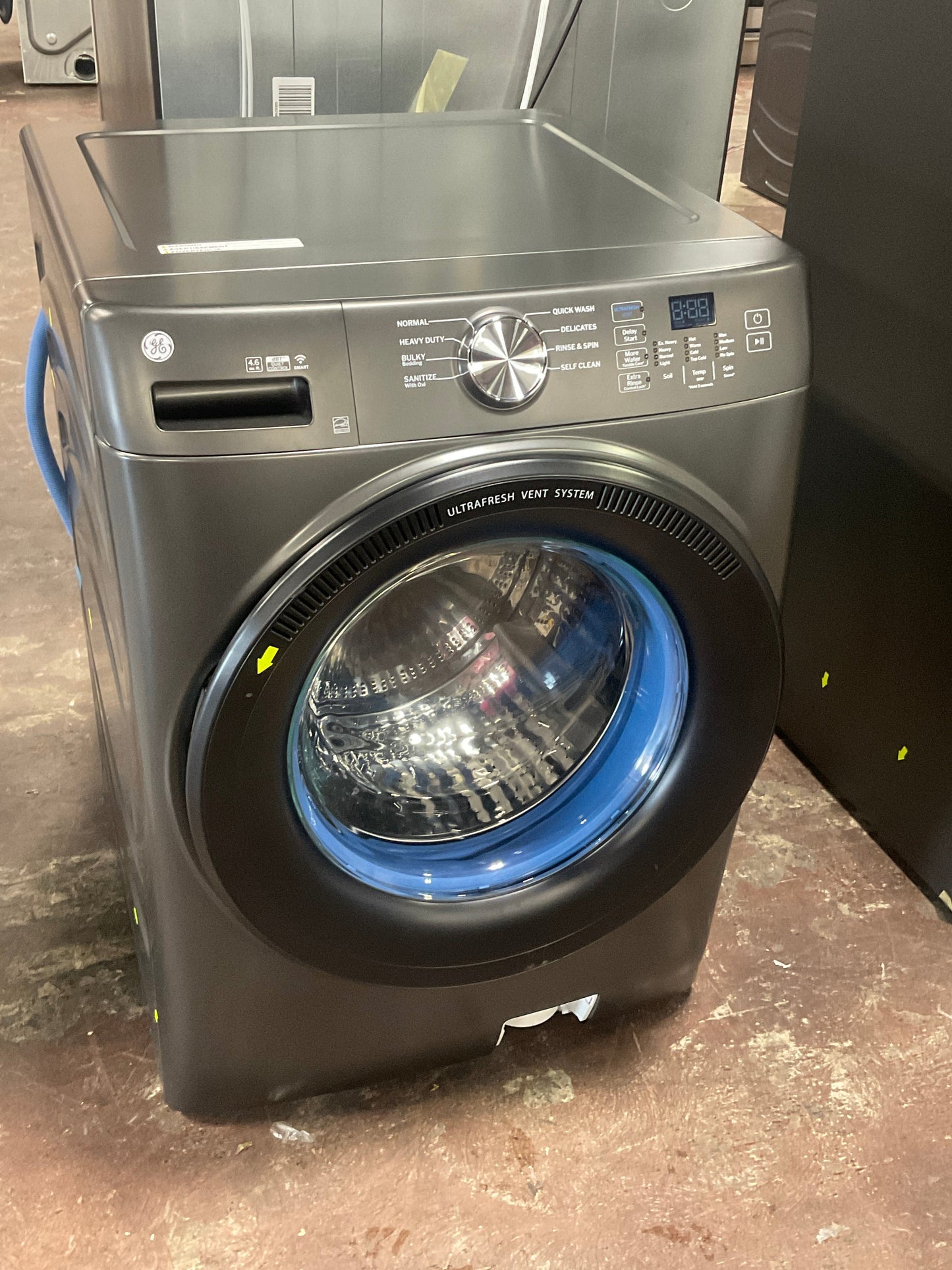 GE® ENERGY STAR® 4.6 cu. ft. Capacity Smart Front Load Washer with UltraFresh Vent System with OdorBlock™
