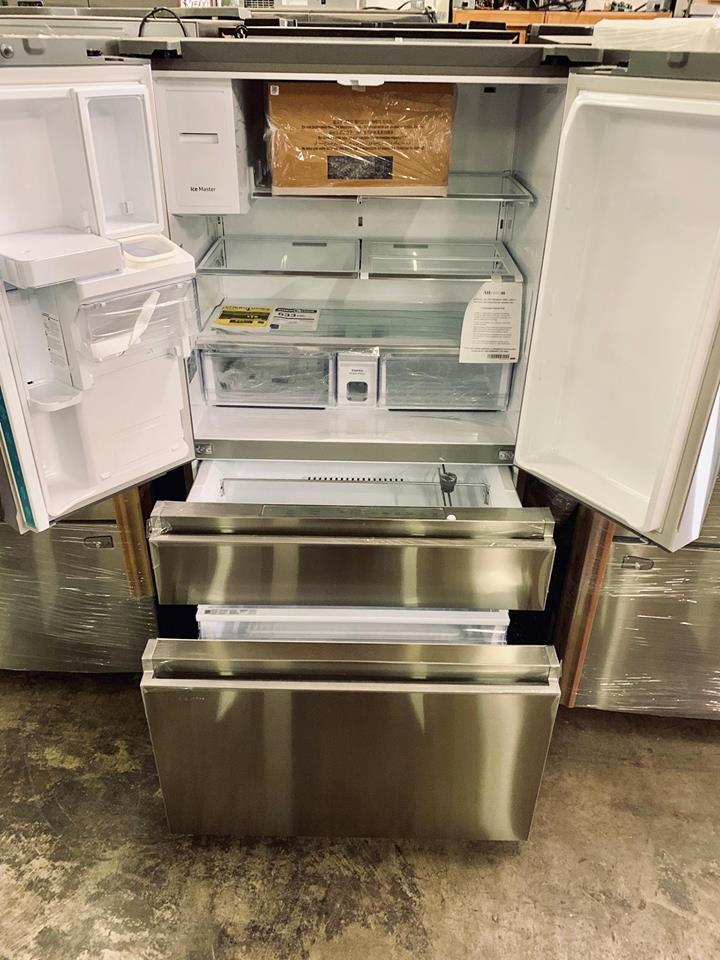 SAMSUNG FRENCH 4 DOOR REFRIGERATOR