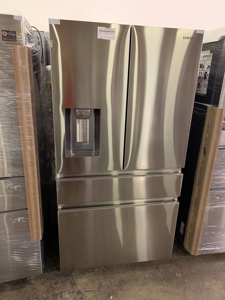SAMSUNG FRENCH 4 DOOR REFRIGERATOR