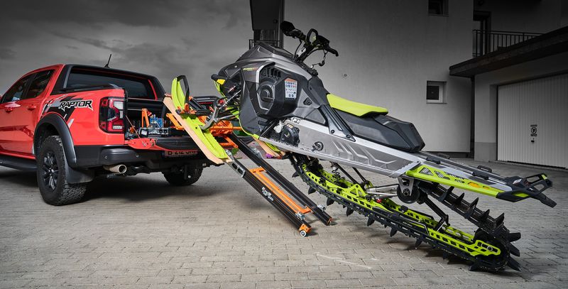 AUN 250 Folding Ramp
