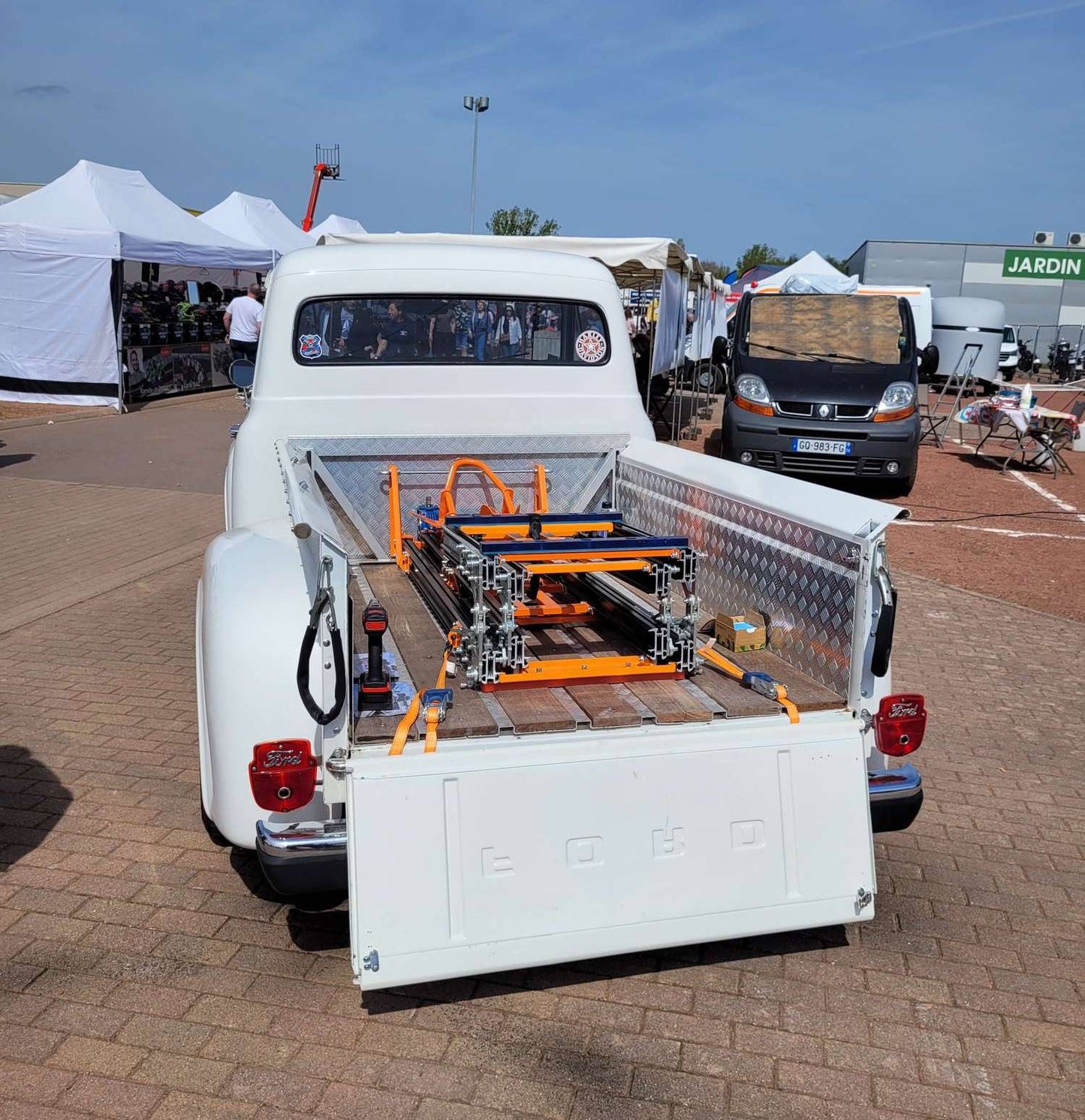 AUN 250 Folding Ramp