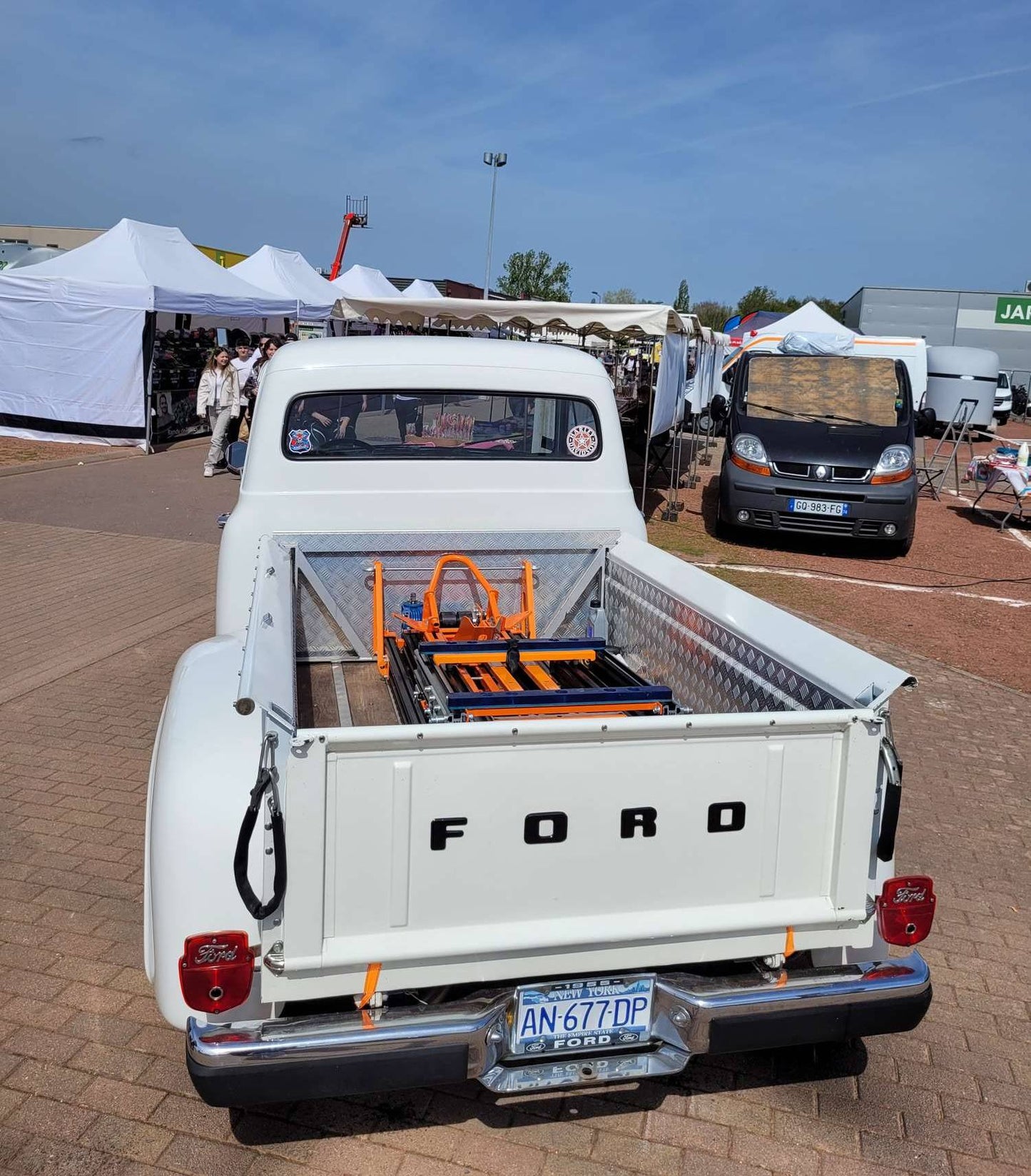 AUN 250 Folding Ramp