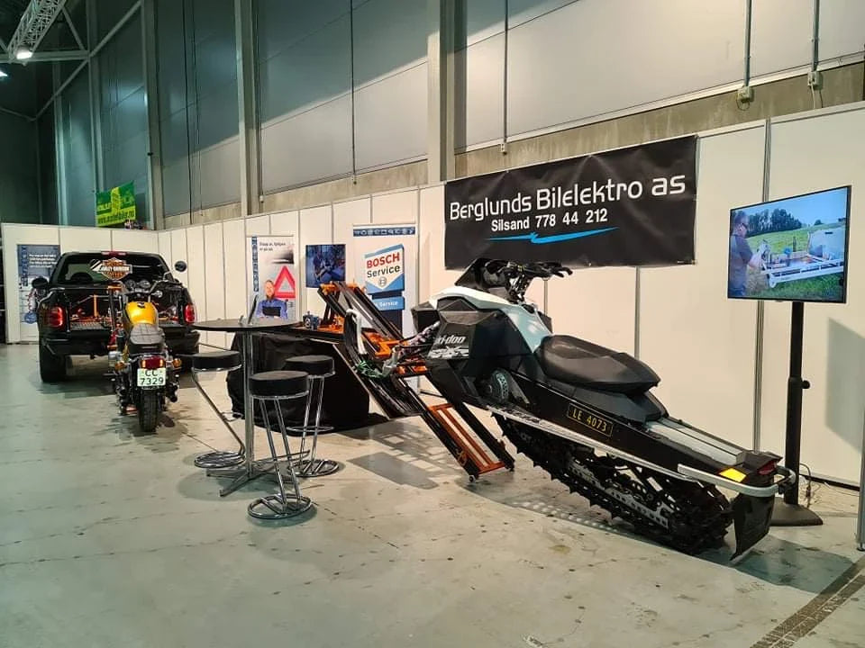AC 006 Snowmobile Adapter