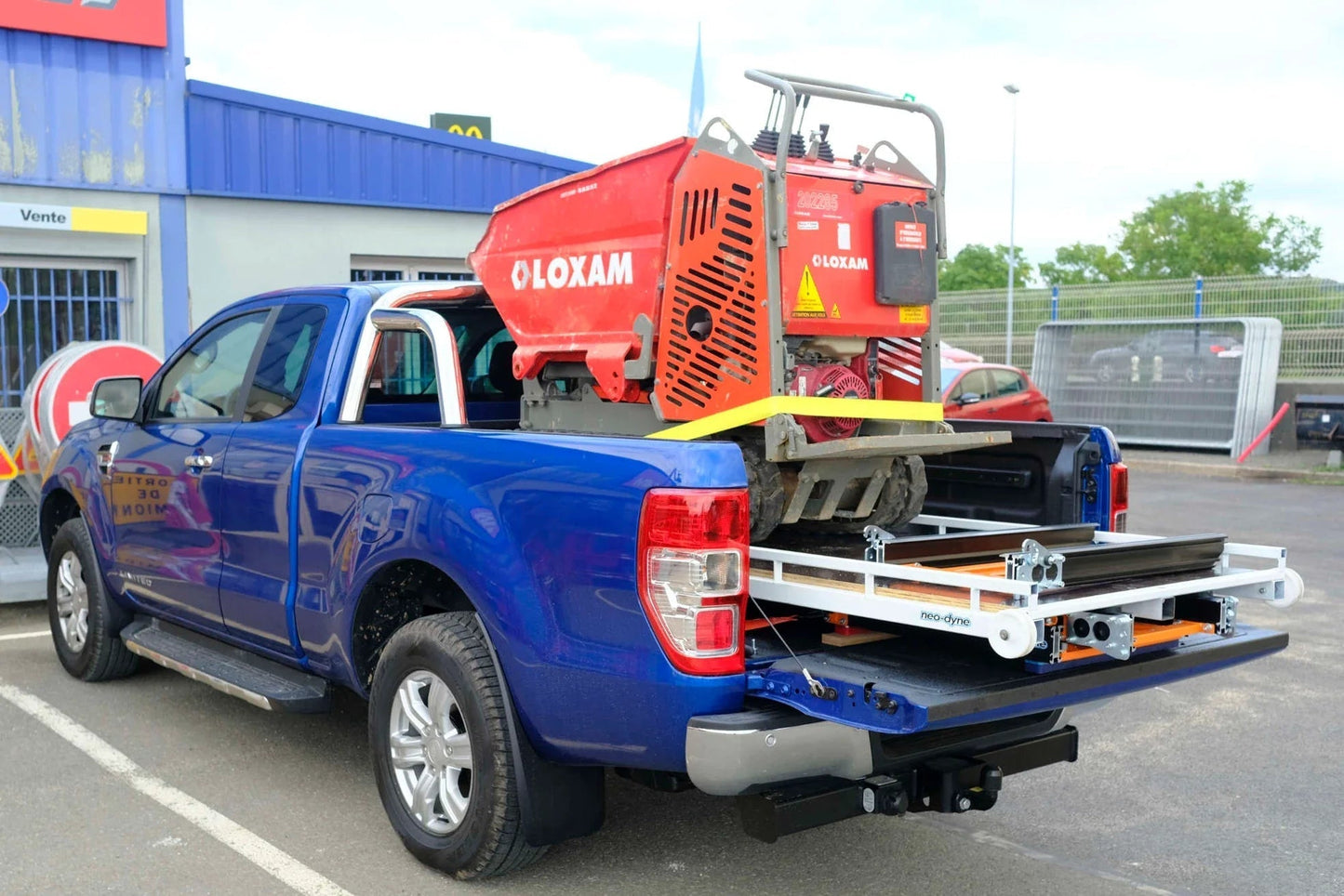 AC 008 Cargo Loader Plate