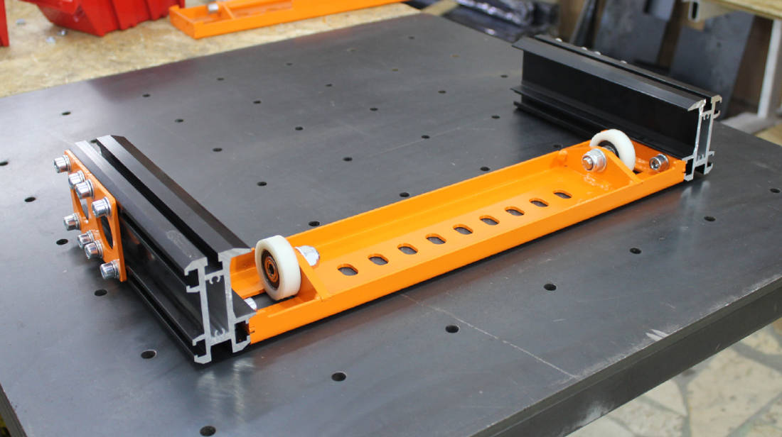 AC 003 Main Frame Extender
