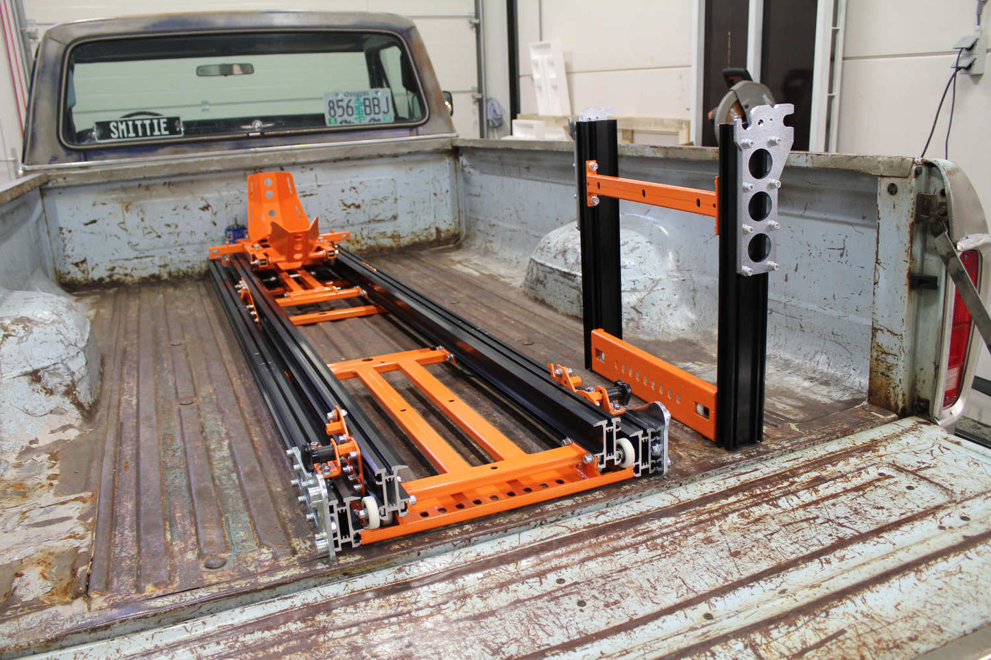 AC 004 Tailgate Adapter