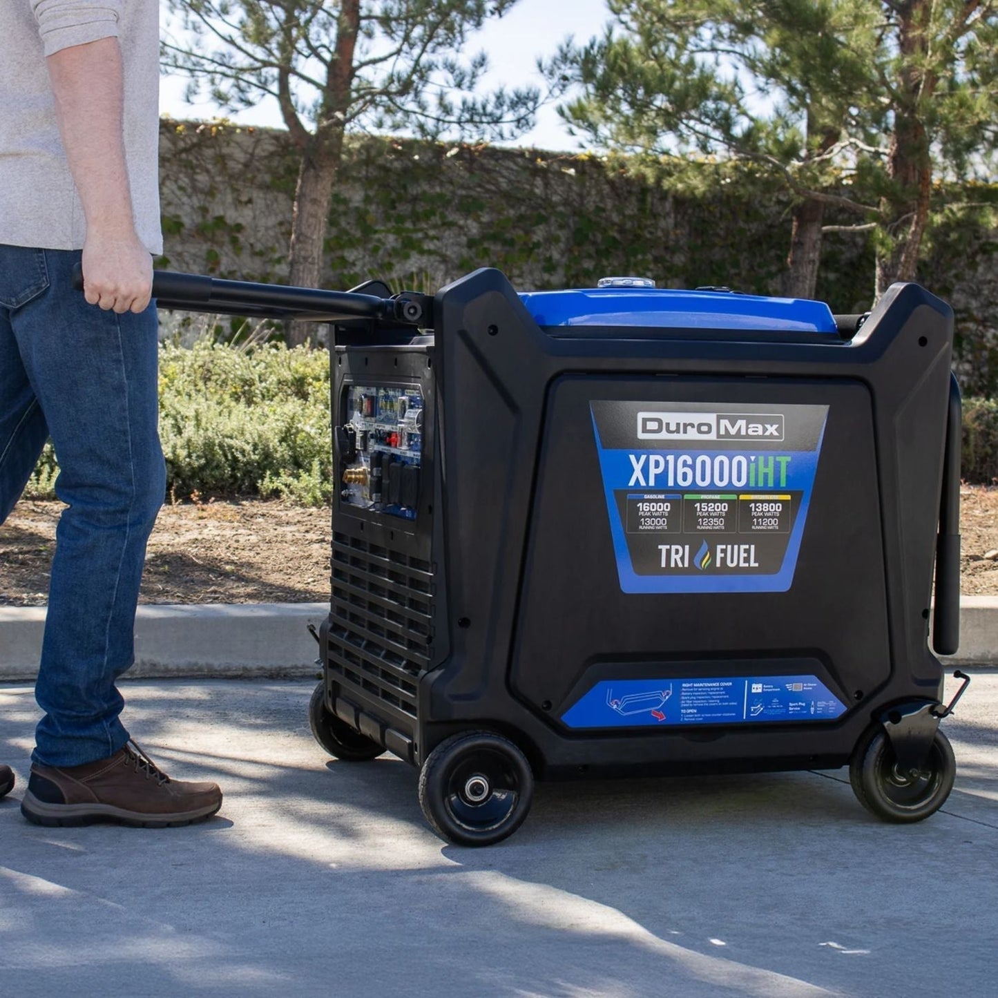 DuroMax XP16000iHT Tri-Fuel 13000W/16000W Portable Inverter Generator | Low THD