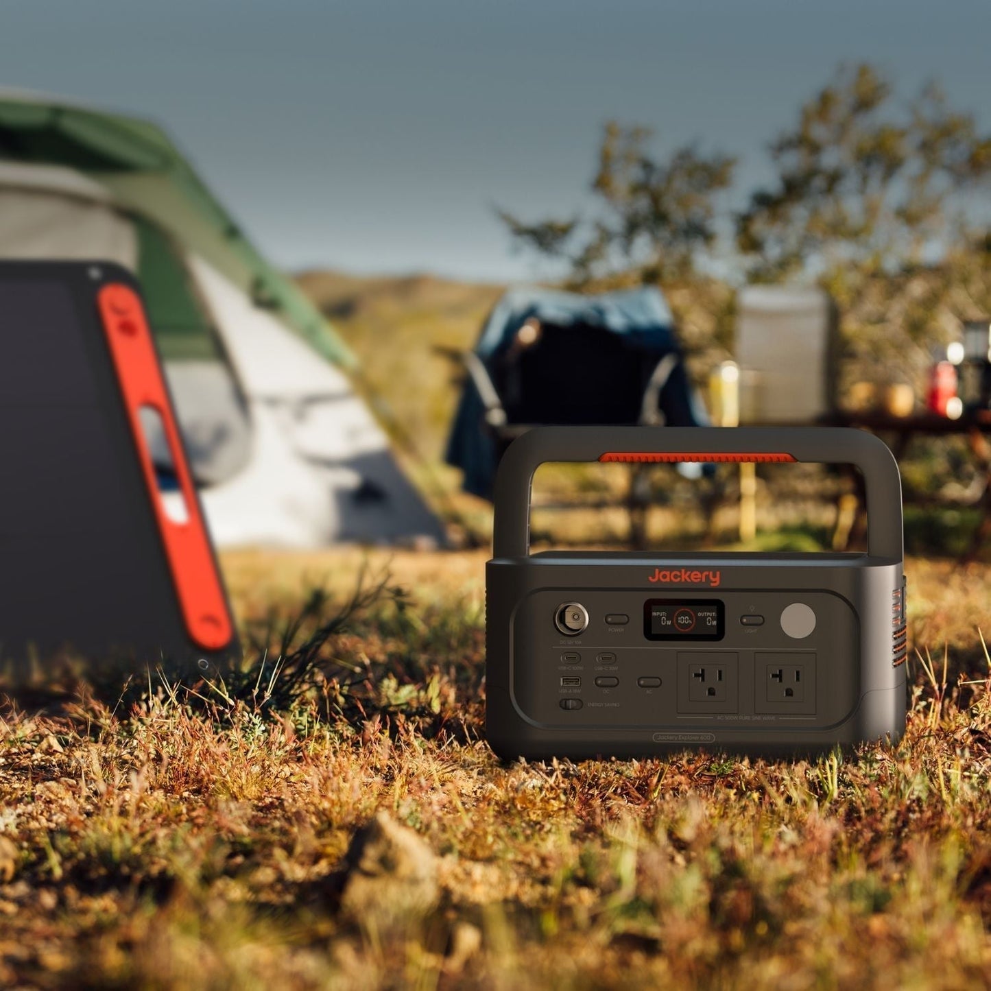 Jackery Explorer 600 v2 Portable Power Station | 640Wh | 500W | 200W Solar Input