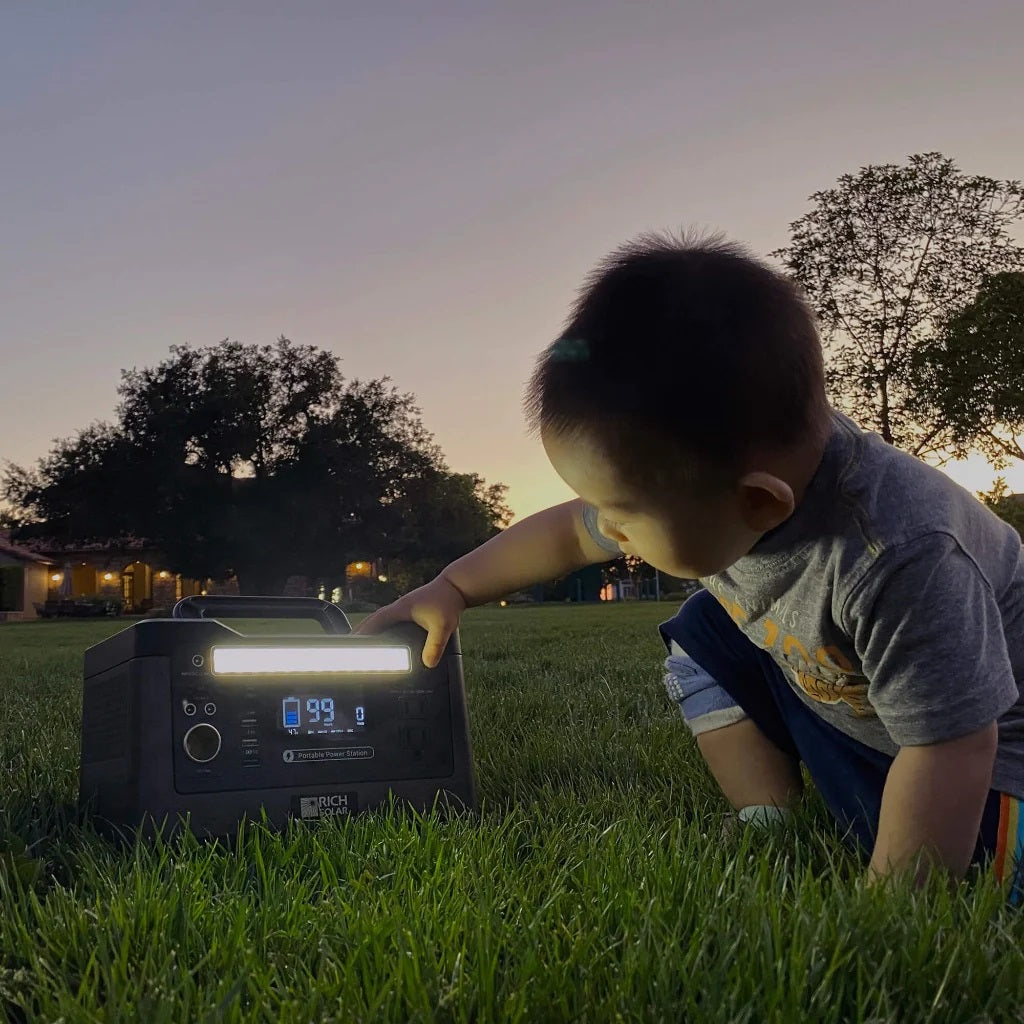 Rich Solar X500 Lithium Portable Power Station | 540Wh | 1000W | 200W Solar Input