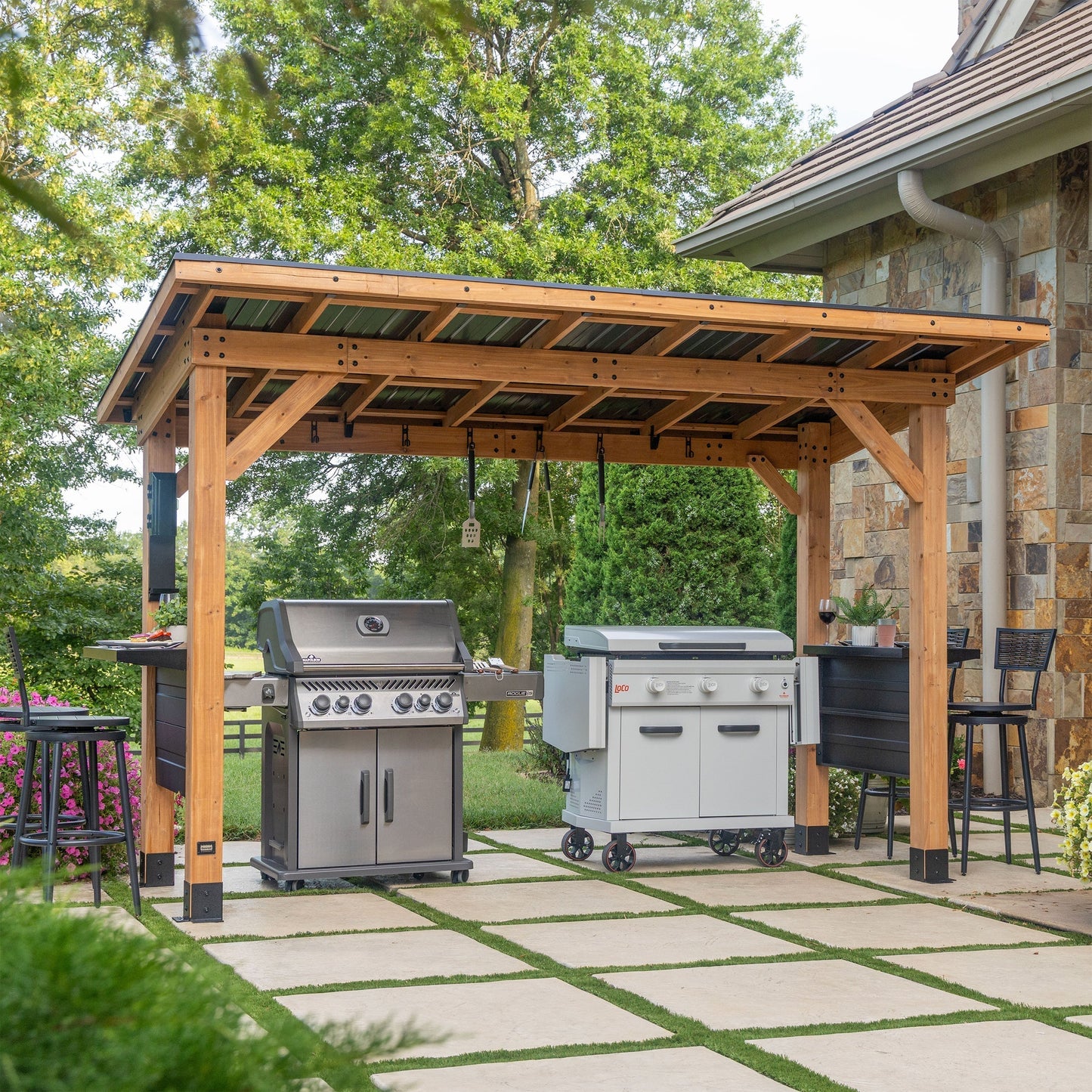 Briarton Grill Gazebo XL