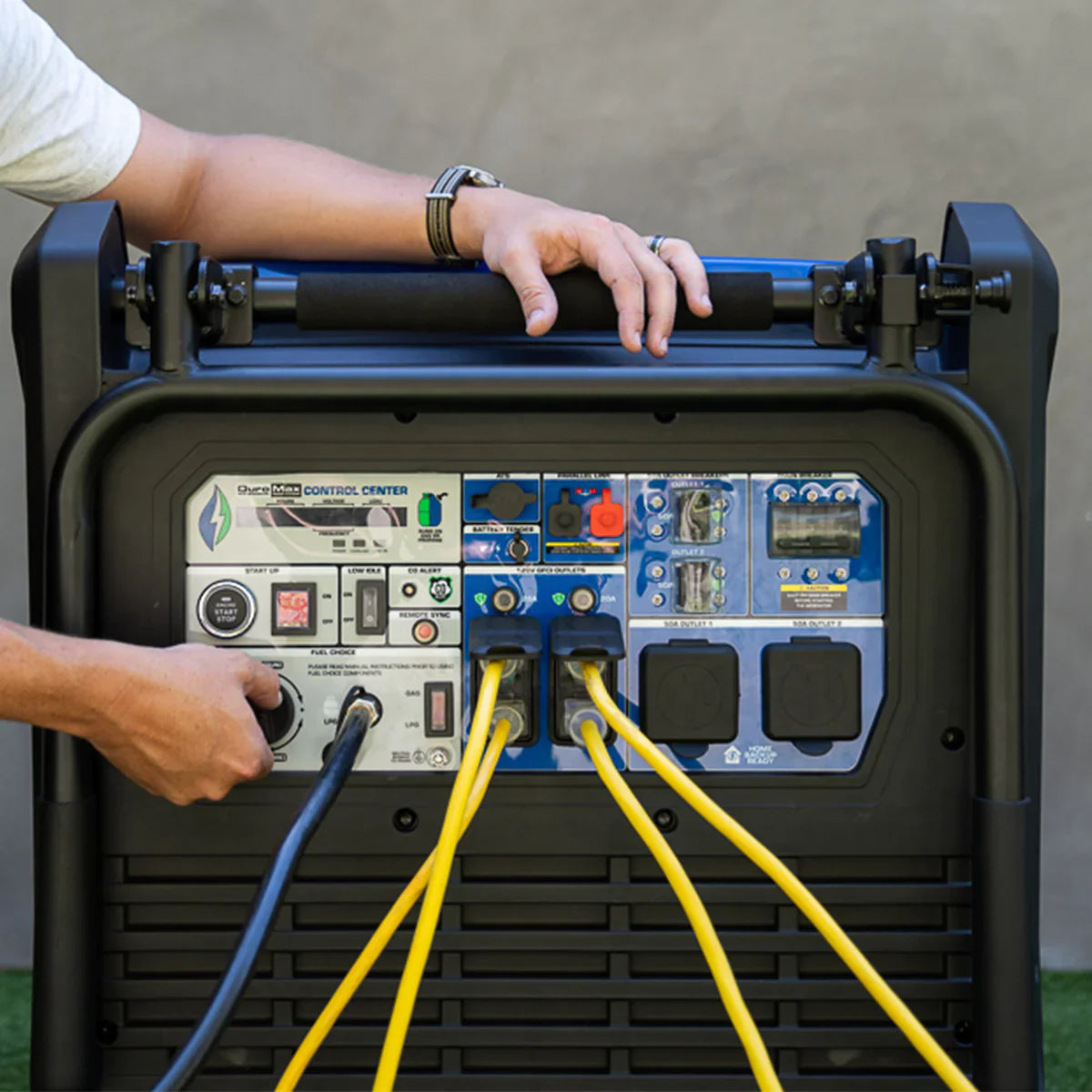 DuroMax XP16000iH Dual Fuel 12350W/16000W Portable Inverter Generator | CO Alert