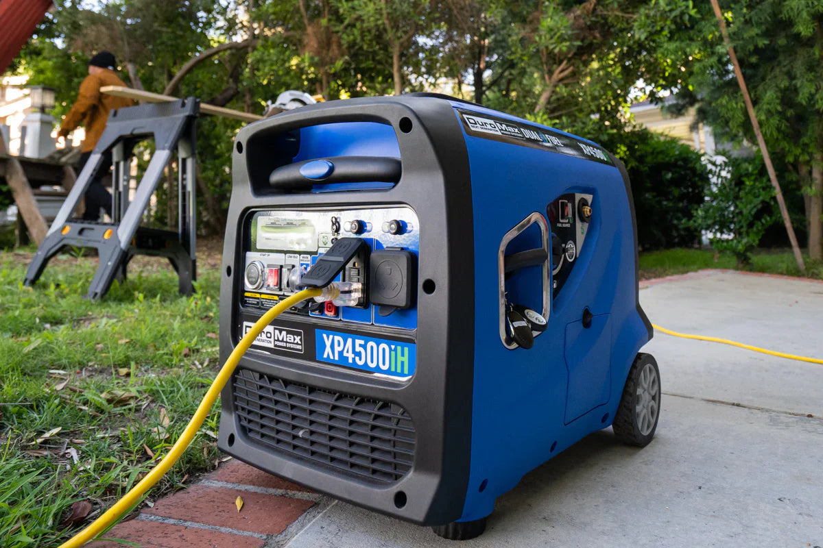 DuroMax XP4500iH Dual Fuel 3420W/4500W Portable Inverter Generator | CO Alert
