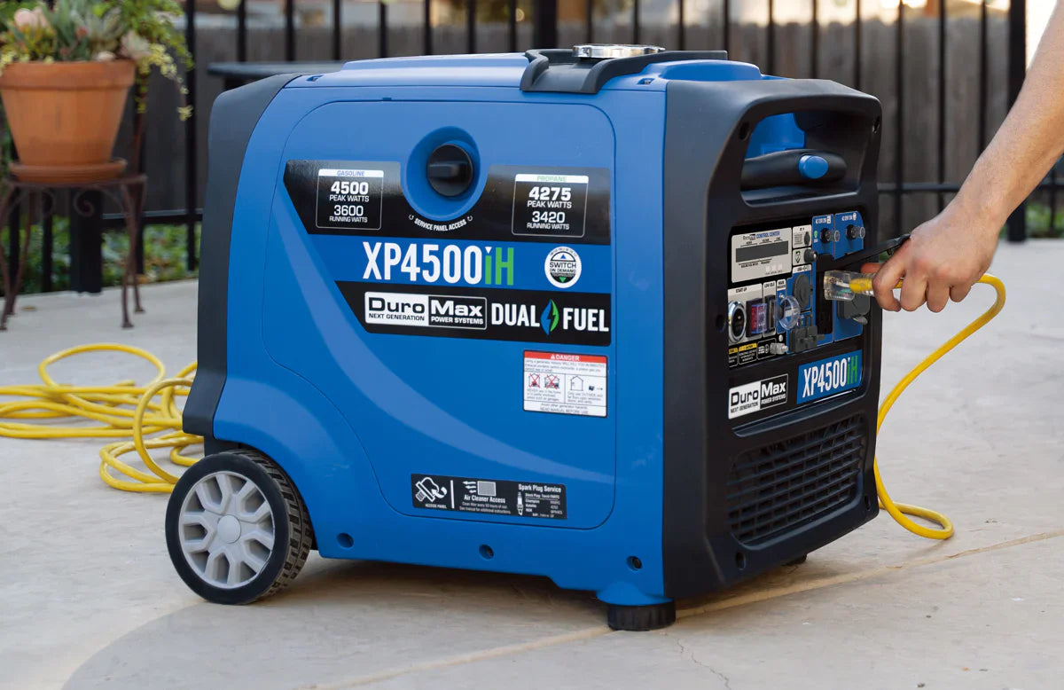 DuroMax XP4500iH Dual Fuel 3420W/4500W Portable Inverter Generator | CO Alert