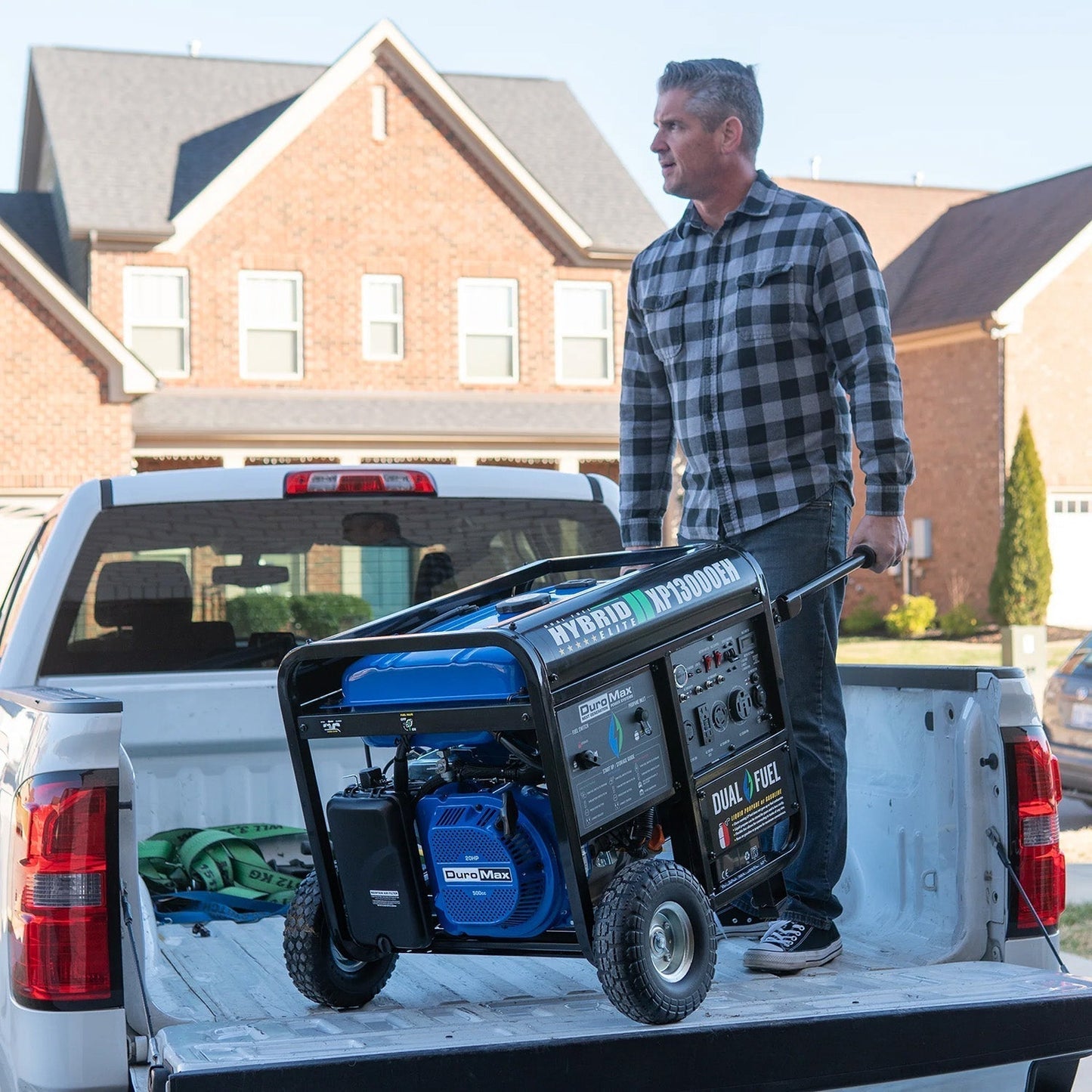 DuroMax XP13000EH Dual Fuel 10500W/13000W Portable Generator