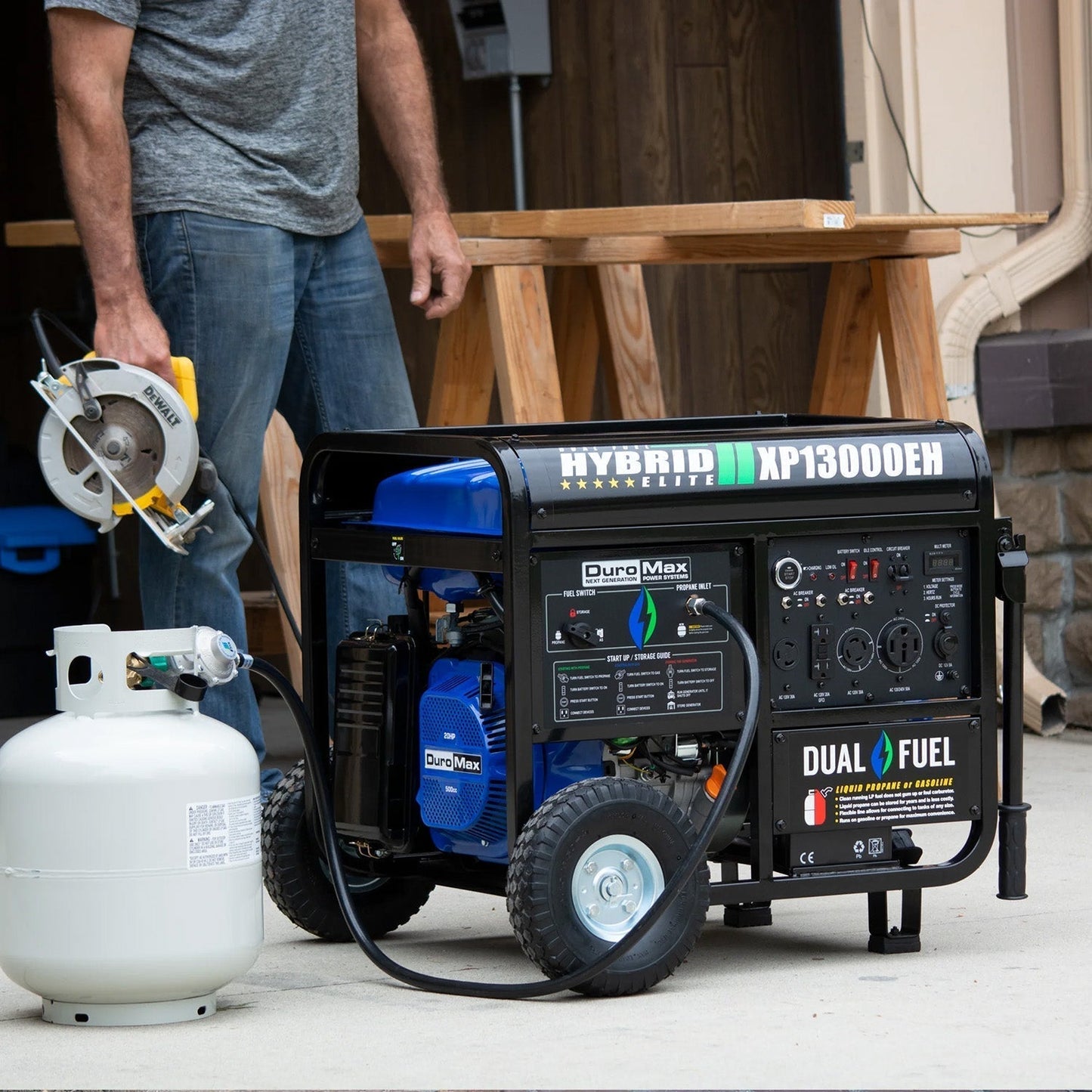 DuroMax XP13000EH Dual Fuel 10500W/13000W Portable Generator