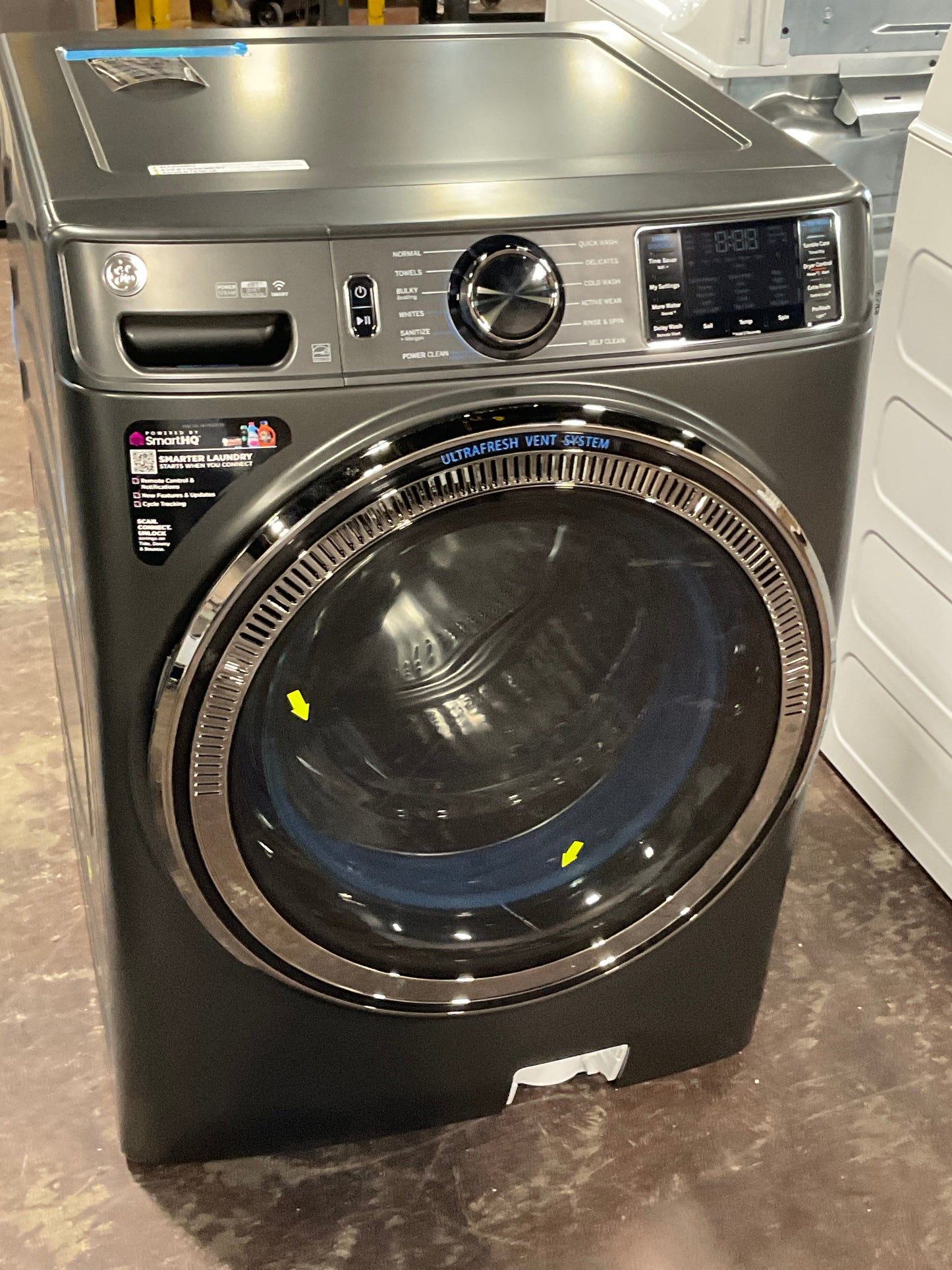 GE® ENERGY STAR® 5.0 cu. ft. Capacity Smart Front Load Steam Washer with SmartDispense™ UltraFresh Vent System with OdorBlock™ and Steam