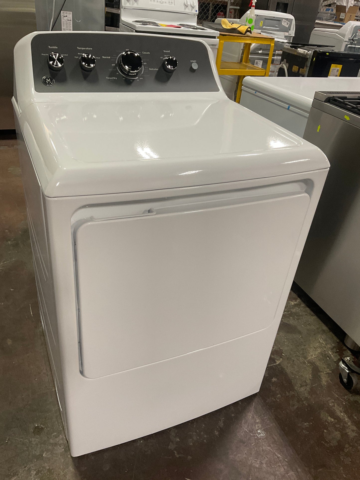 GE GE® 7.2 cu. ft. Capacity Electric Dryer with Up To 120 ft. Venting and Extended Tumble