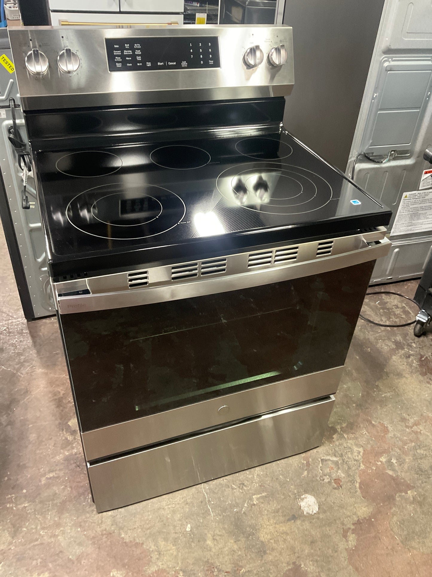 GE Profile™ ENERGY STAR® 30” Smart Free-Standing Electric Convection Range with No Preheat Air Fry and EasyWash™ Oven Tray