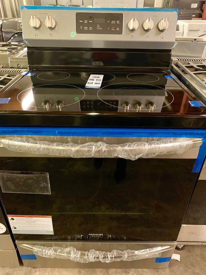 Frigidaire Gallery Electric Stove in stainless steel