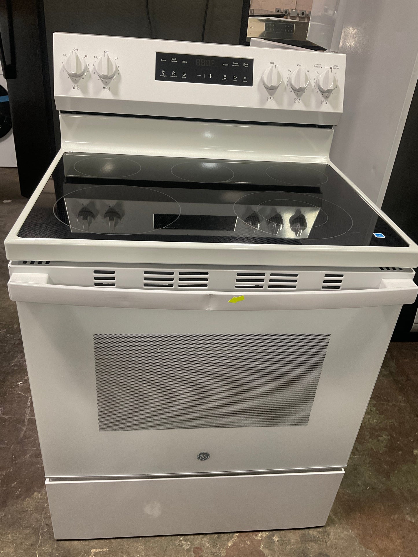 GE® ENERGY STAR® 30" Free-Standing Electric Range with Crisp Mode