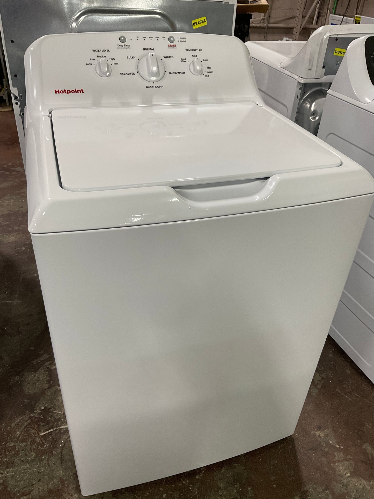 Hotpoint® 4.0 cu. ft. Capacity Washer with Stainless Steel Basket,Cold Plus and Water Level Control