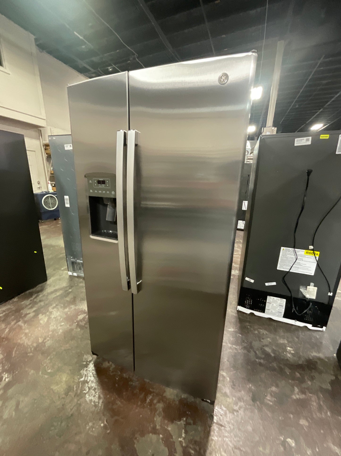 GE® ENERGY STAR® 25.3 Cu. Ft. Side-By-Side Refrigerator