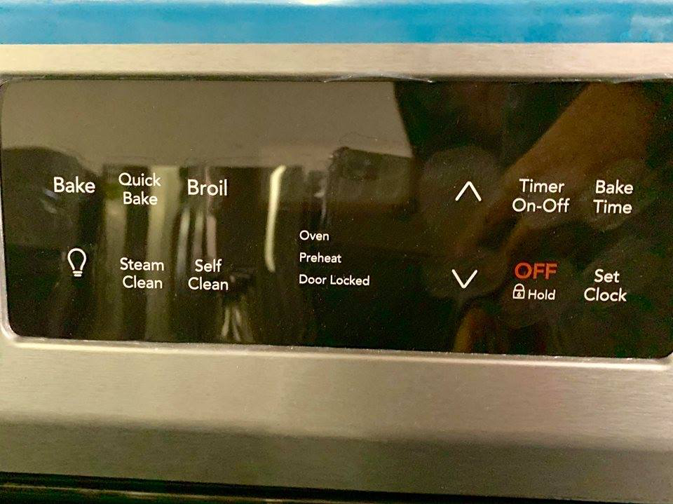 Frigidaire Gallery Electric Stove in stainless steel