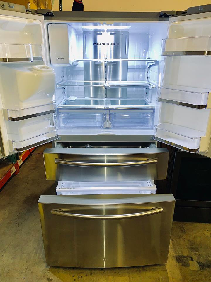 Samsung Family Hub French Refrigerator