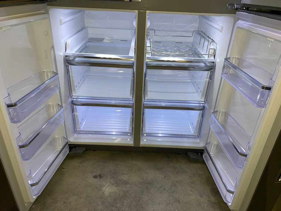 Samsung Counter Depth Family hub 4 flex door refrigerator In stainless steel