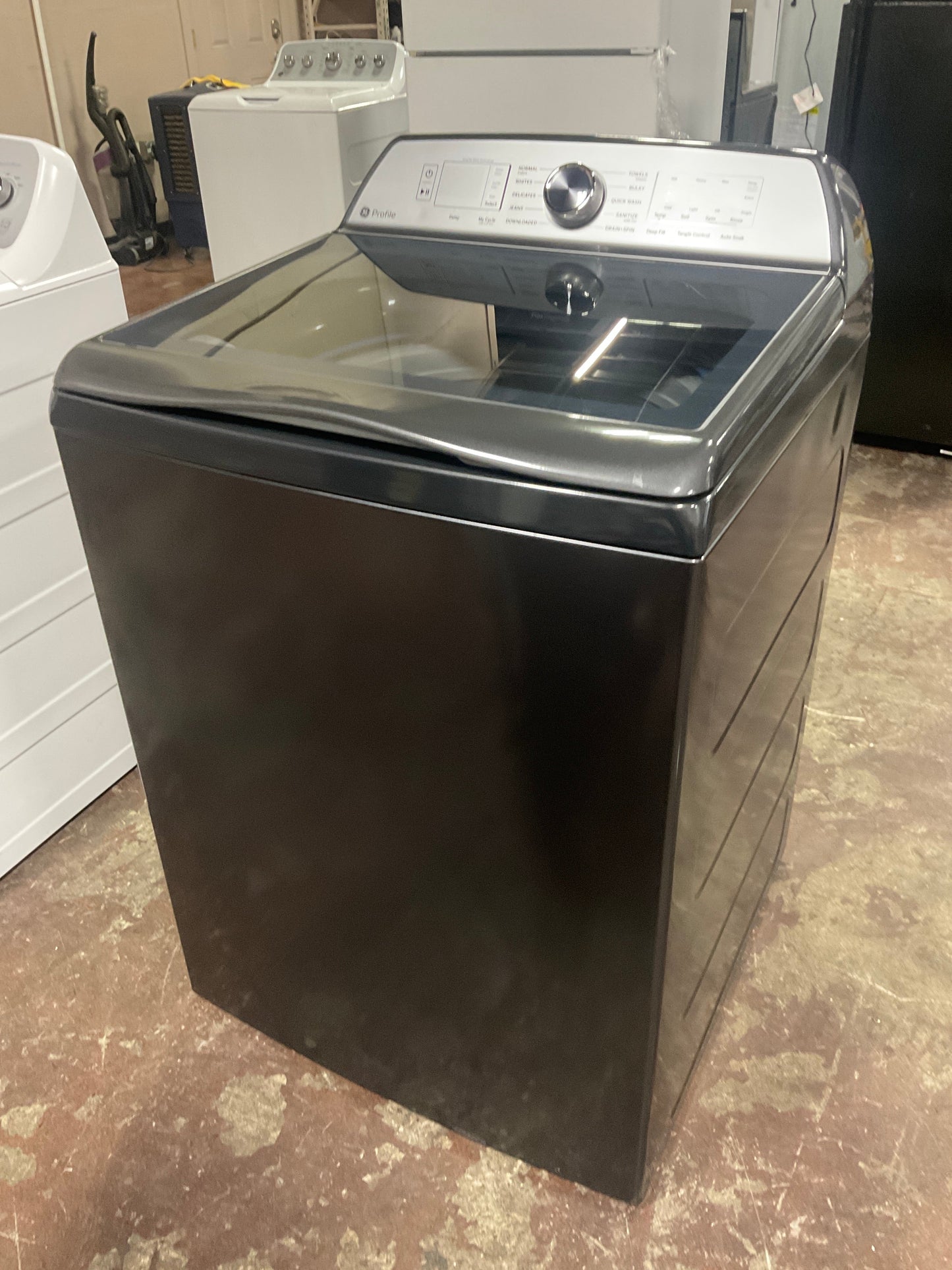 GE Profile™ ENERGY STAR® 4.9 cu. ft. Capacity Washer with Smarter Wash Technology and FlexDispense™