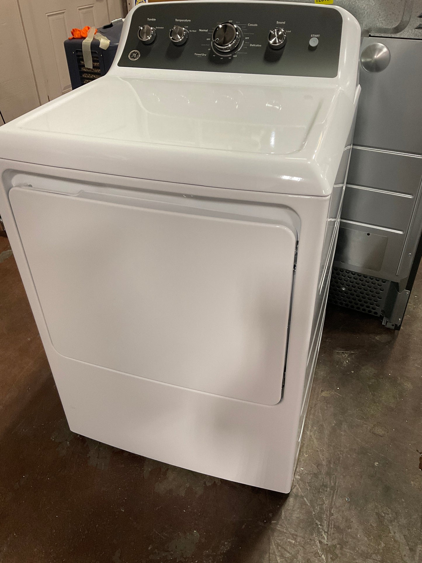GE GE® 7.2 cu. ft. Capacity Electric Dryer with Up To 120 ft. Venting and Extended Tumble