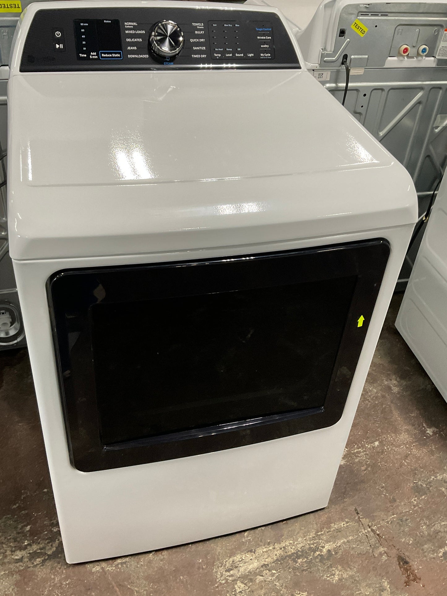 GE Profile™ ENERGY STAR® 7.4 cu. ft. Capacity Smart aluminized alloy drum Electric Dryer with Sanitize Cycle and Sensor Dry
