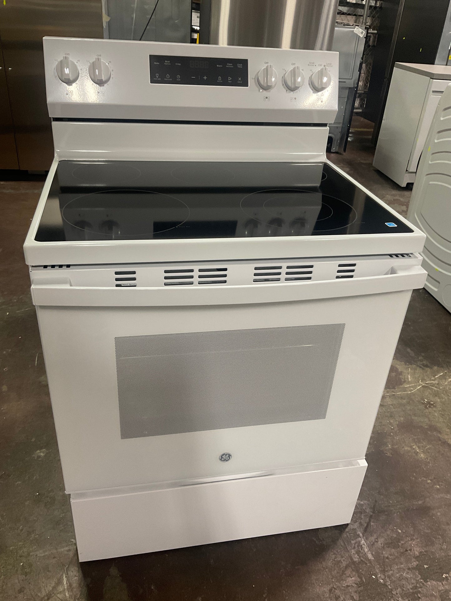 GE® ENERGY STAR® 30" Free-Standing Electric Range with Crisp Mode