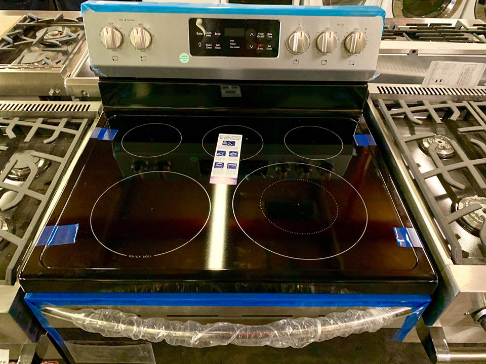 Frigidaire Gallery Electric Stove in stainless steel