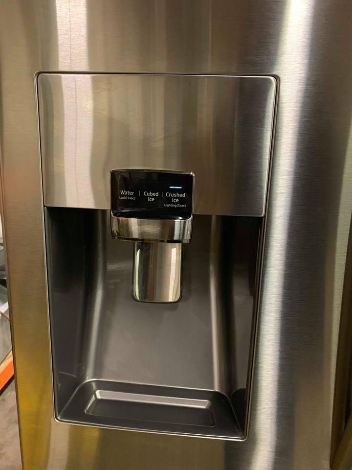 Samsung Family Hub French Refrigerator