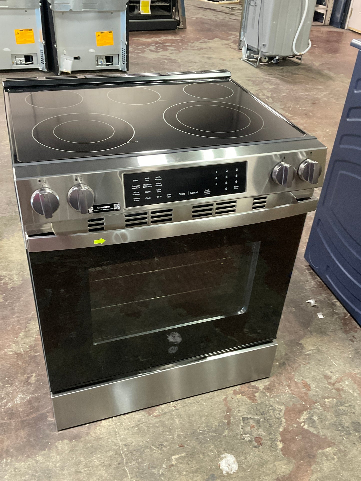 GE® ENERGY STAR® 30" Slide-In Electric Convection Range with No Preheat Air Fry and EasyWash™ Oven Tray