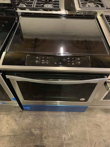 Whirlpool Electric Slide-in Stove