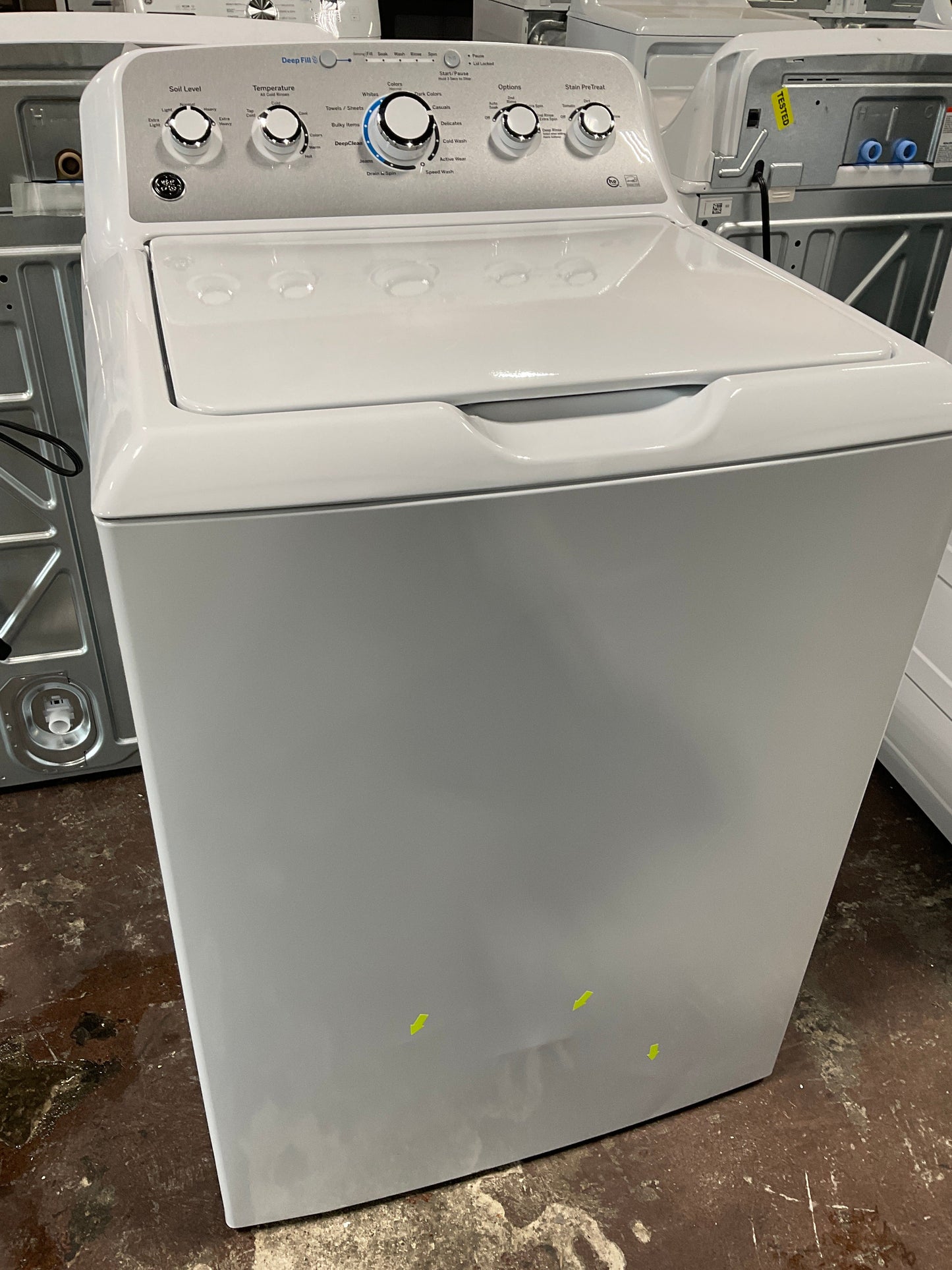 GE GE® ENERGY STAR® 4.4 cu. ft. stainless steel capacity washer