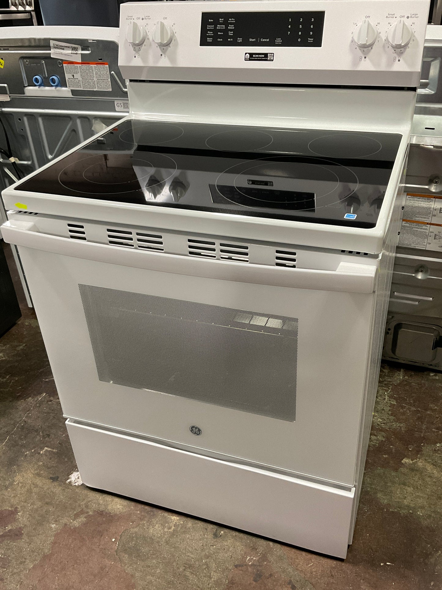 GE® ENERGY STAR® 30" Free-Standing Electric Convection Range with No Preheat Air Fry and EasyWash™ Oven Tray