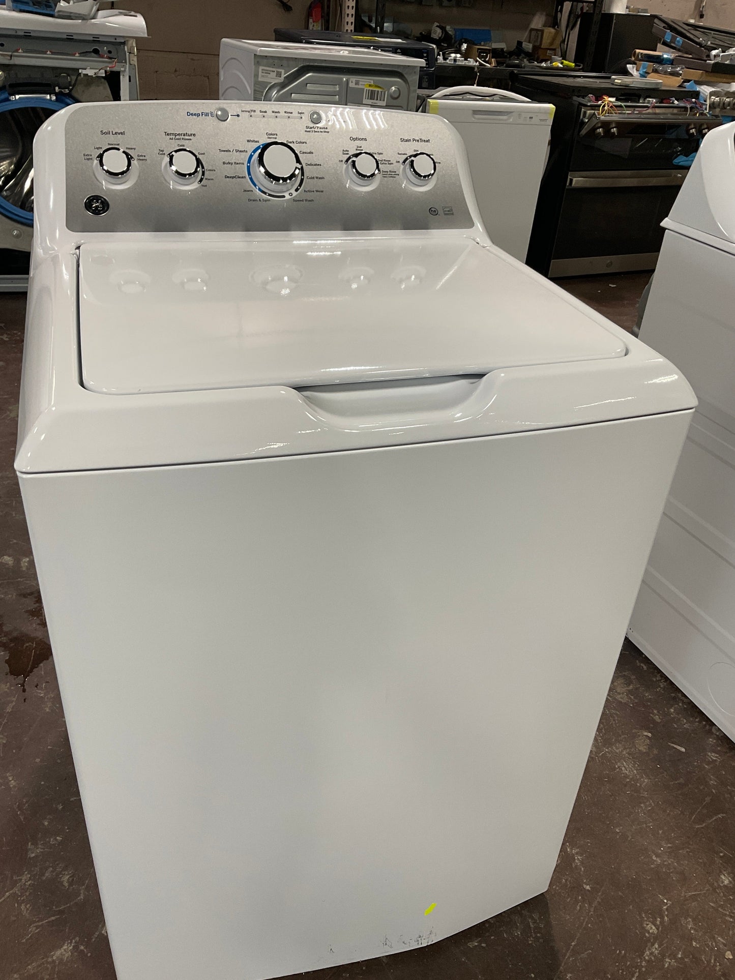 GE GE® ENERGY STAR® 4.4 cu. ft. stainless steel capacity washer