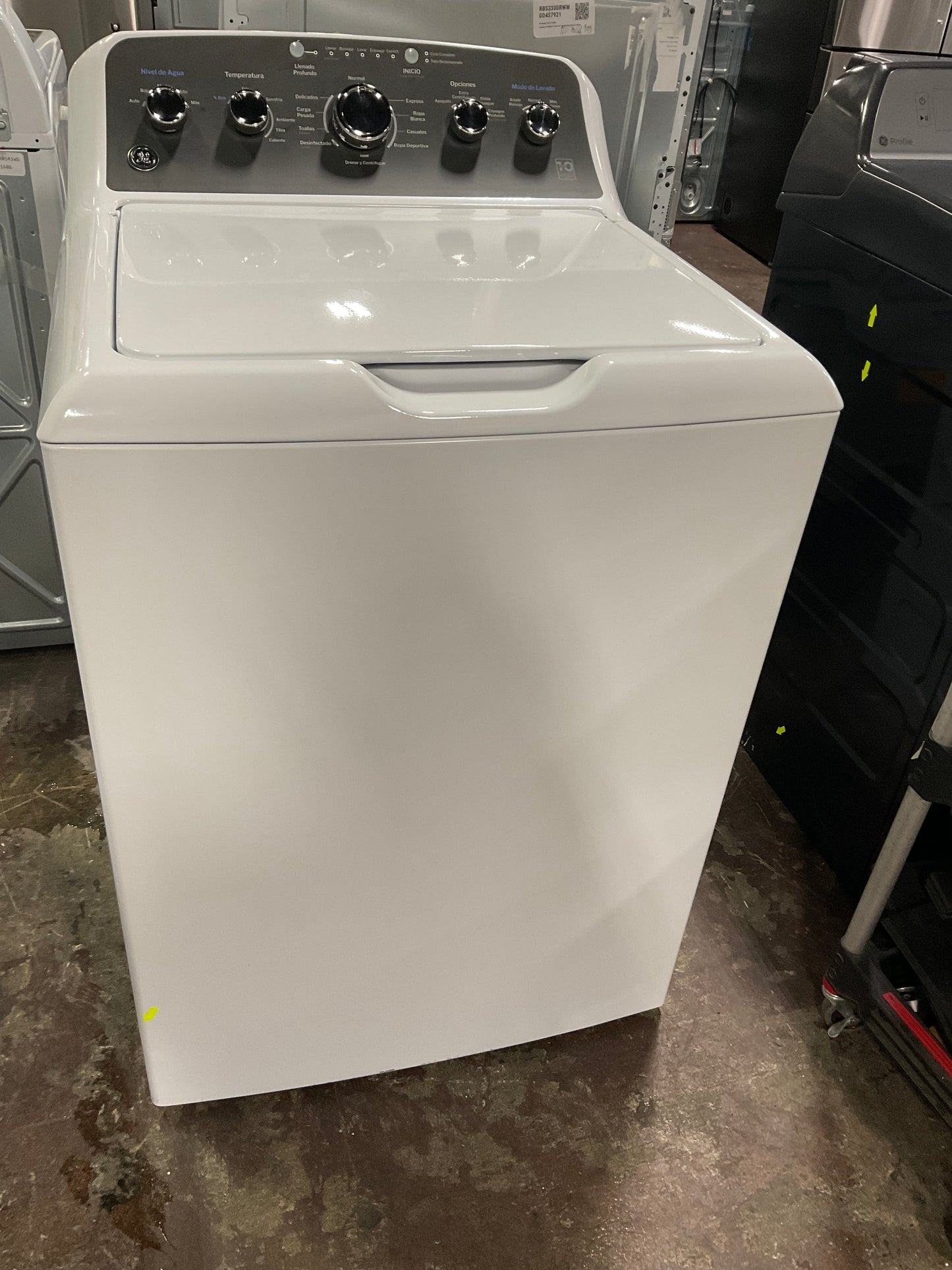 GE® 4.5 cu. ft. Capacity Washer with Spanish Panel and Wash Modes Soak and Power