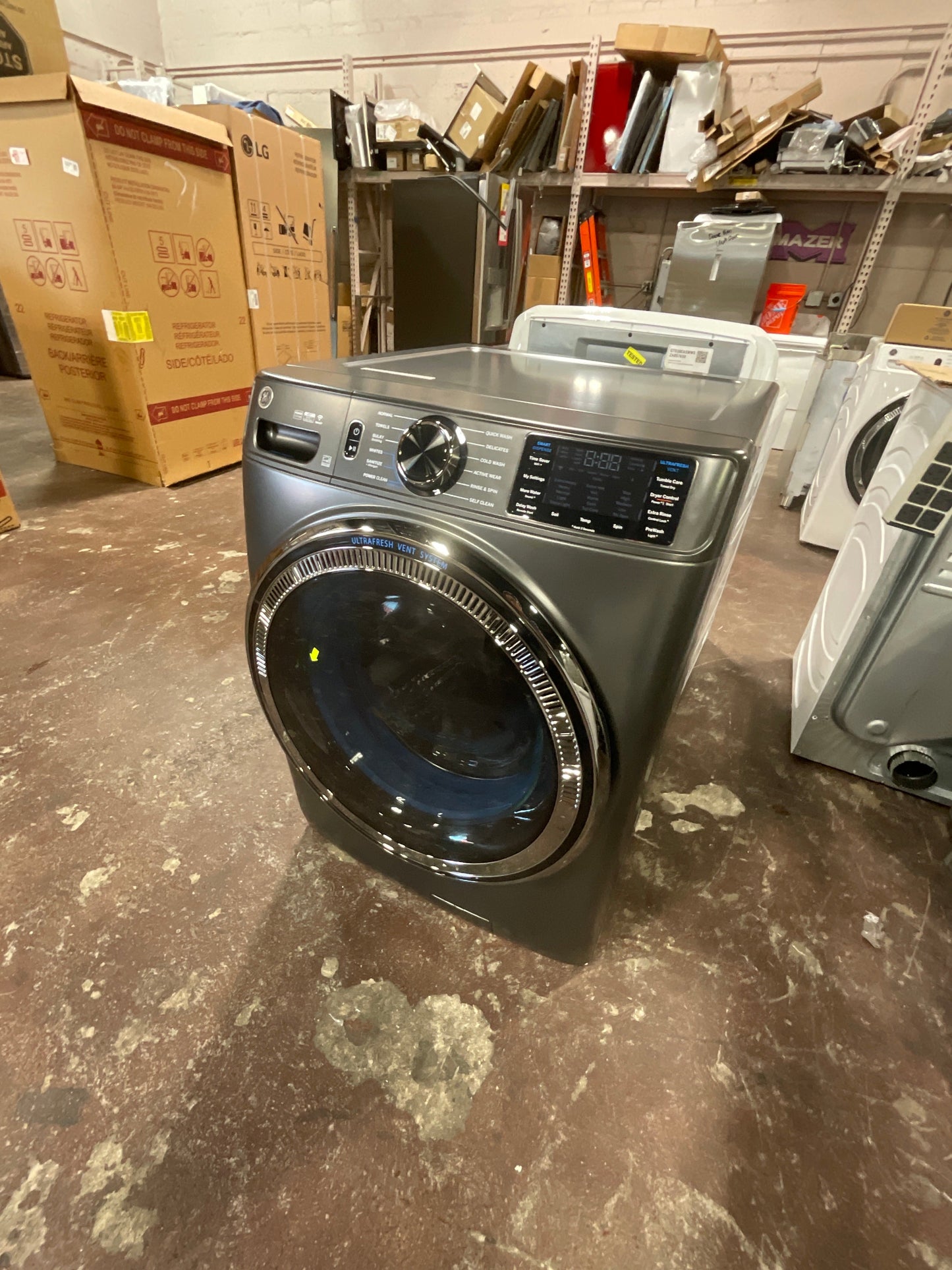 GE® ENERGY STAR® 5.0 cu. ft. Capacity Smart Front Load Steam Washer with SmartDispense™ UltraFresh Vent System with OdorBlock™ and Steam